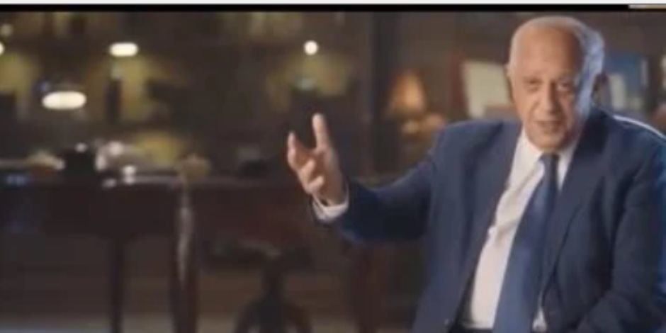 حسن المستكاوى يبكى خلال حديثه عن ذكريات حرب أكتوبر على الوثائقية.. فيديو