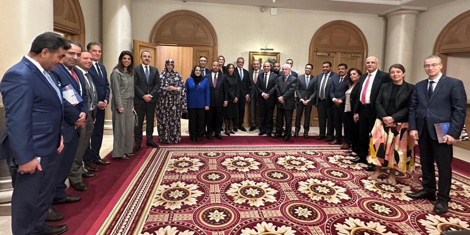 اليونسكو تقترب من العنانى في انتخابات الأثنين.. تأييد دولى كبير للمرشح المصرى.. والمنافس الكونجولى خرق الأجماع الأفريقي