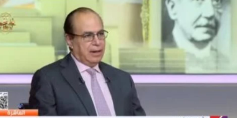أحمد مجاهد لـ العاشرة: نراهن على أسماء دولية وعربية ومصرية بمعرض القاهرة للكتاب أحمد مجاهد لـ العاشرة: نراهن على أسماء دولية وعربية ومصرية بمعرض القاهرة للكتاب