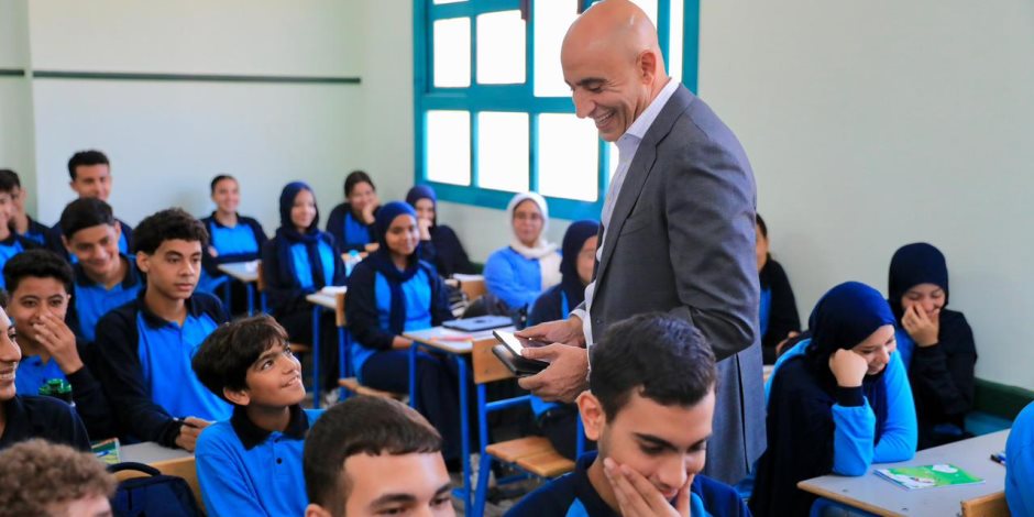 وزير التربية والتعليم ومحافظ الإسكندرية يفتتحان مشروعات تعليمية جديدة.. والحديث عن البرمجة والذكاء الاصطناعي والبكالوريا في المقدمة.. انتظام العام الدراسي أولوية