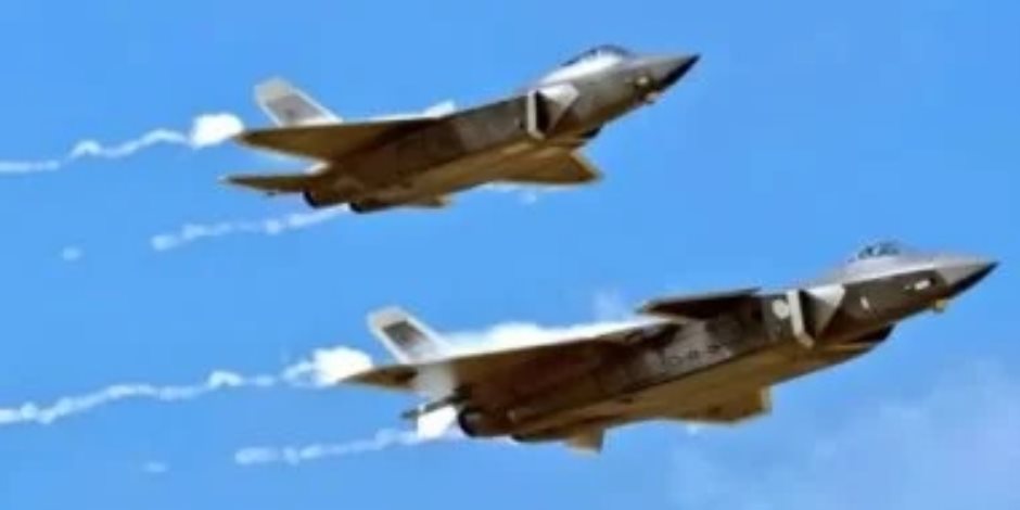 الصين تكشف عن طائراتها الشبحية الجديدة جي-35 وجى-35 إيه.