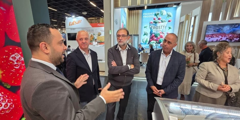 رئيس هيئة سلامة الغذاء يلتقي الشركات المصرية ويبحث التوسع في المكاتب لتسهيل إجراءات التسجيل والتصدير