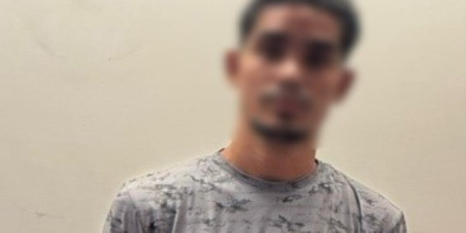 الداخلية تكشف ملابسات فيديو إشعال صاحب محل النار أمام متجره بالفيوم وتضبط المتهم