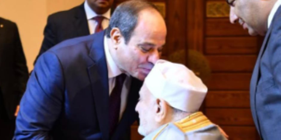 الزعيم والعلامة.. الرئيس السيسى يوجه بإطلاق اسم أحمد عمر هاشم على أحد مساجد الزقازيق