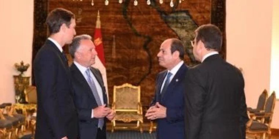 الرئيس السيسي يدعو ترامب للزيارة : سنسعد باستقباله ليرى امتنان المصريين بإيقاف حرب غزة الرئيس السيسي يدعو ترامب للزيارة : سنسعد باستقباله ليرى امتنان المصريين بإيقاف حرب غزة