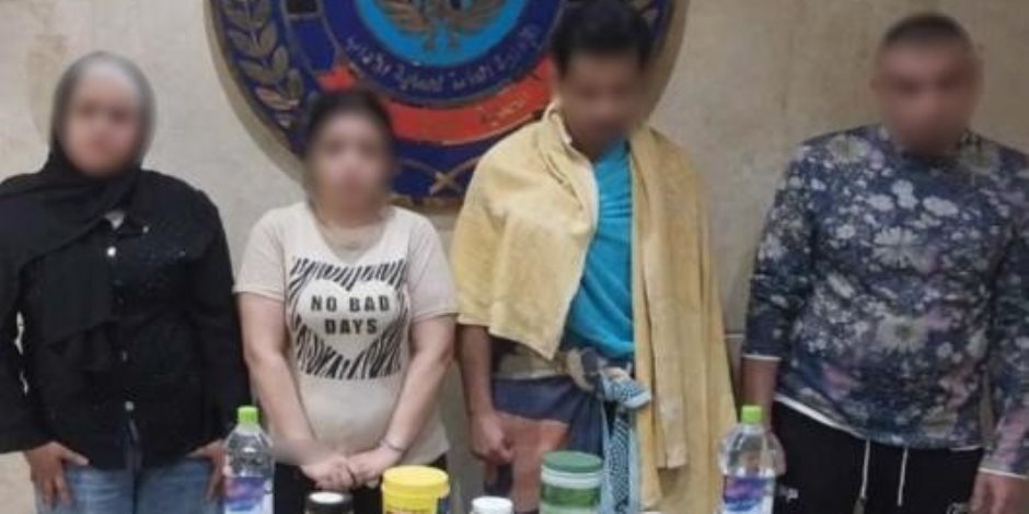 ضبط شخص يدير نادى صحى غير مرخص وإستغلاله فى ممارسة الأعمال المنافية للآداب ضبط شخص يدير نادى صحى غير مرخص وإستغلاله فى ممارسة الأعمال المنافية للآداب