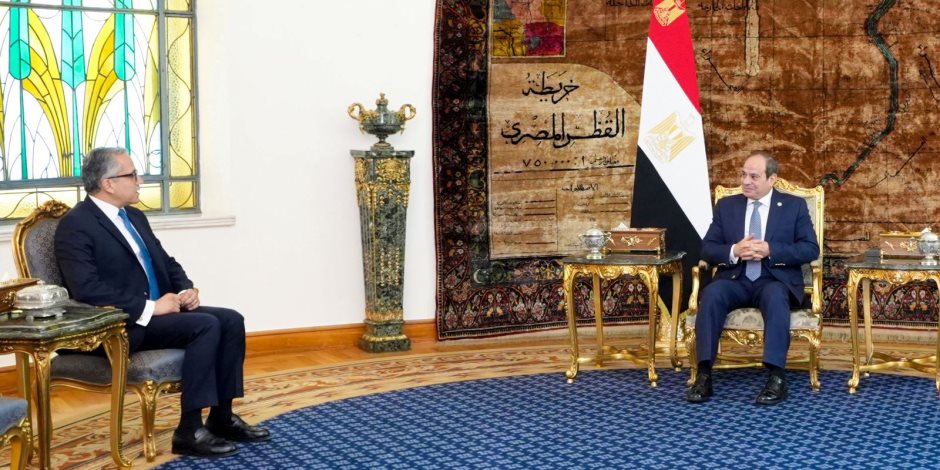 خالد العناني يشكر الرئيس السيسي على دعمه الكبير للفوز برئاسة اليونسكو خالد العناني يشكر الرئيس السيسي على دعمه الكبير للفوز برئاسة اليونسكو