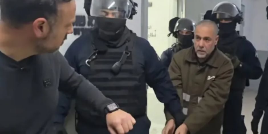 حقيقة إدراج الطبيب حسام أبو صفية ضمن الأسرى الفلسطينيين المُفرج عنهم
