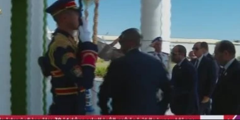 الرئيس السيسى يصل مقر انعقاد قمة السلام فى مدينة شرم الشيخ
