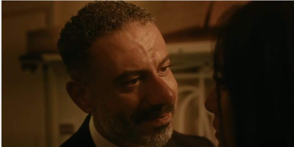 محمد فراج محامى مشهور ويقع فى أزمات مع صحفية بمسلسل ورد وشيكولاته محمد فراج محامى مشهور ويقع فى أزمات مع صحفية بمسلسل ورد وشيكولاته