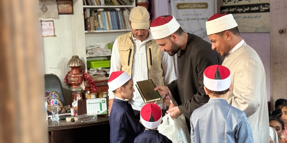 «بيت الزكاة والصدقات» ينتهي من دعم 13 ألف طالب في مبادرة «دعم حَفَظة القرآن الكريم» «بيت الزكاة والصدقات» ينتهي من دعم 13 ألف طالب في مبادرة «دعم حَفَظة القرآن الكريم»