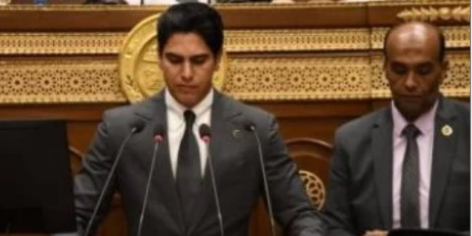 النائب أحمد أبو هشيمة يؤدي اليمين بالجلسة الافتتاحية لمجلس الشيوخ النائب أحمد أبو هشيمة يؤدي اليمين بالجلسة الافتتاحية لمجلس الشيوخ