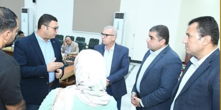 وزير الإسكان يشدد على التصدي بكل حسم لحالات مخالفات البناء بالمدن الجديدة وزير الإسكان يشدد على التصدي بكل حسم لحالات مخالفات البناء بالمدن الجديدة