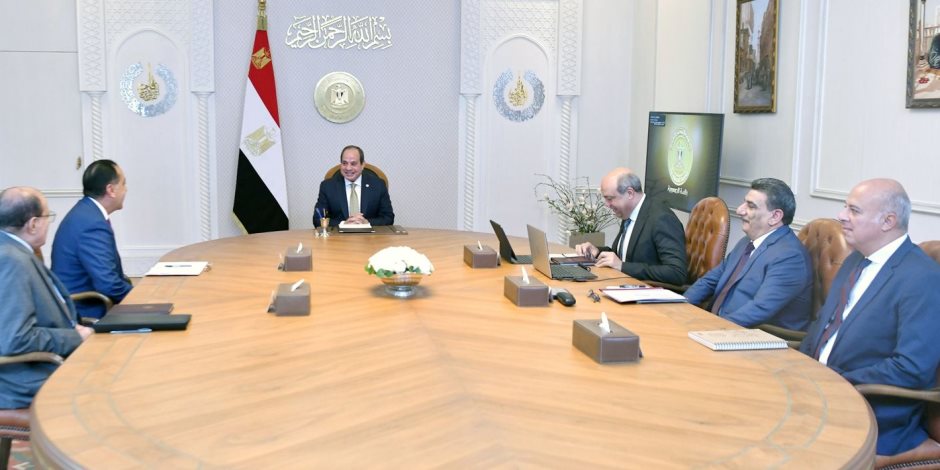توجيهات رئاسية ببناء بيئة ذكية تُواكب المعايير العالمية لمبنى الركاب الجديد بمطار القاهرة توجيهات رئاسية ببناء بيئة ذكية تُواكب المعايير العالمية لمبنى الركاب الجديد بمطار القاهرة