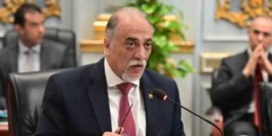 الدكتور عبد الهادى القصبى يؤدى اليمين الدستورية عضوا بمجلس الشيوخ 2025 الدكتور عبد الهادى القصبى يؤدى اليمين الدستورية عضوا بمجلس الشيوخ 2025