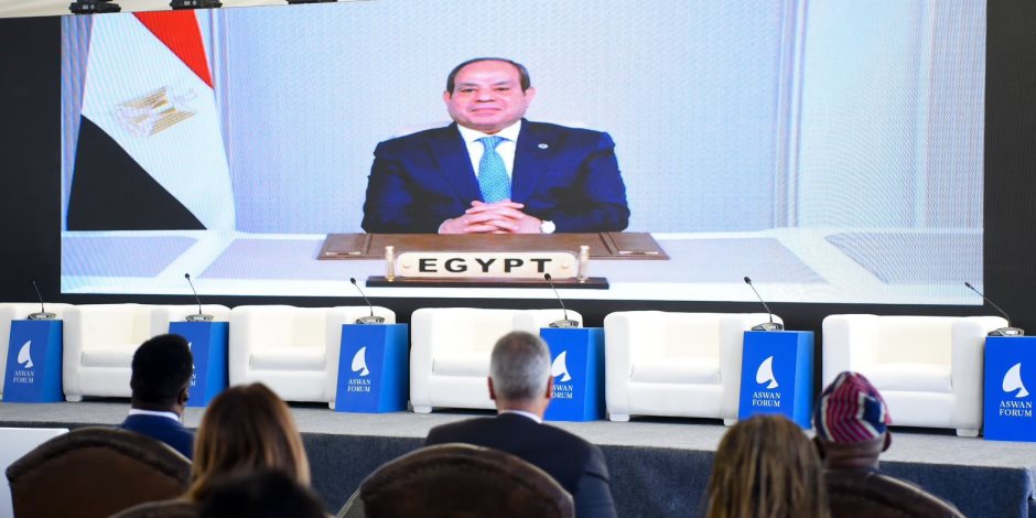 منتدى أسوان: رسائل هامة للرئيس السيسي أبرزها "التنمية منصة أفريقية فريدة ومحفل جامع" وسياسيون: المنتدى يجسد رؤية مصر للدبلوماسية التنموية    