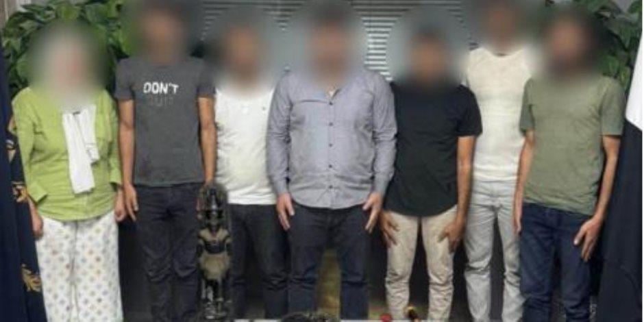 ضبط تشكيل عصابى وراء النصب على راغبى إقتناء القطع الأثرية والإستيلاء على أموالهم ضبط تشكيل عصابى وراء النصب على راغبى إقتناء القطع الأثرية والإستيلاء على أموالهم