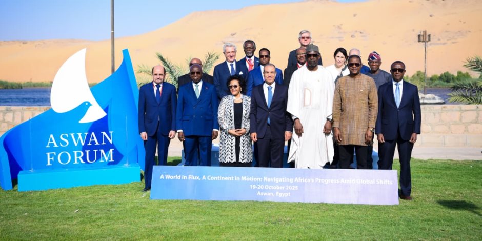 افتتاح أعمال النسخة الخامسة من منتدى أسوان للسلام والتنمية المستدامين افتتاح أعمال النسخة الخامسة من منتدى أسوان للسلام والتنمية المستدامين