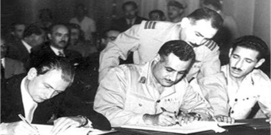 71 عاما على اتفاقية الجلاء البريطانى عن مصر...تعرف على بنودها الـ13 71 عاما على اتفاقية الجلاء البريطانى عن مصر...تعرف على بنودها الـ13