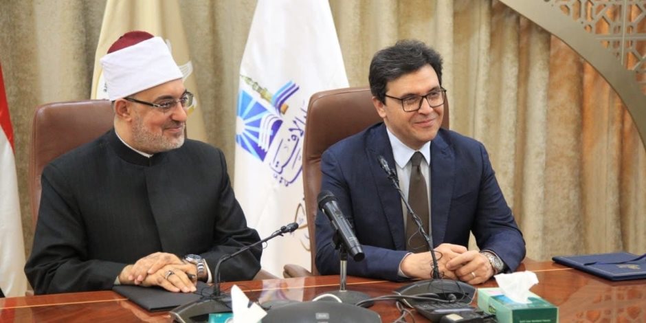 مفتي الجمهورية ووزير الثقافة يوقعان بروتوكول تعاون لتعزيز الوعي وبناء الإنسان المصري مفتي الجمهورية ووزير الثقافة يوقعان بروتوكول تعاون لتعزيز الوعي وبناء الإنسان المصري
