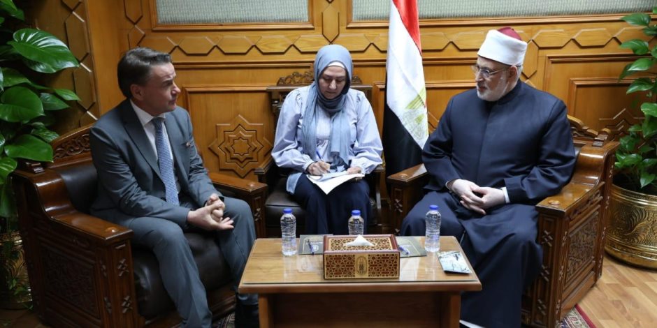 وكيل الأزهر يستقبل وفد لجنة الشؤون الخارجية الدنماركي لبحث تعزيز التعاون المشترك وكيل الأزهر يستقبل وفد لجنة الشؤون الخارجية الدنماركي لبحث تعزيز التعاون المشترك