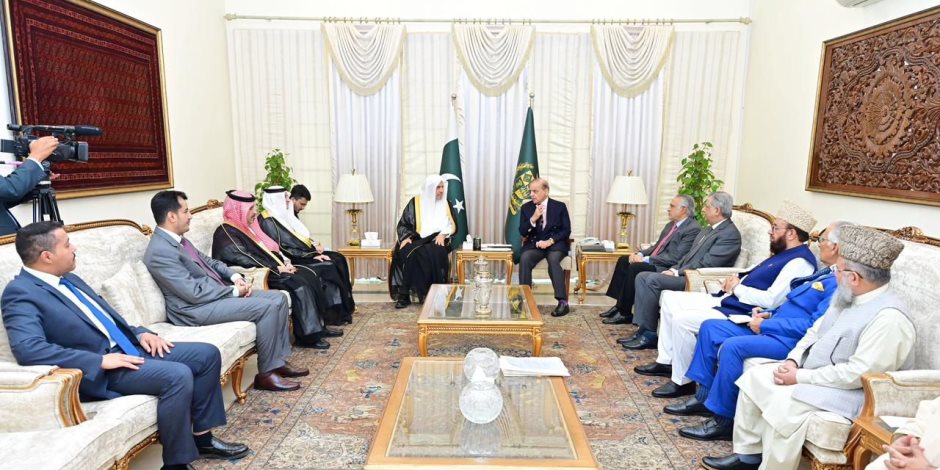 الرئيس الباكستاني ورئيس الوزراء يستقبلان الأمين العام لرابطة العالم الإسلامي الرئيس الباكستاني ورئيس الوزراء يستقبلان الأمين العام لرابطة العالم الإسلامي