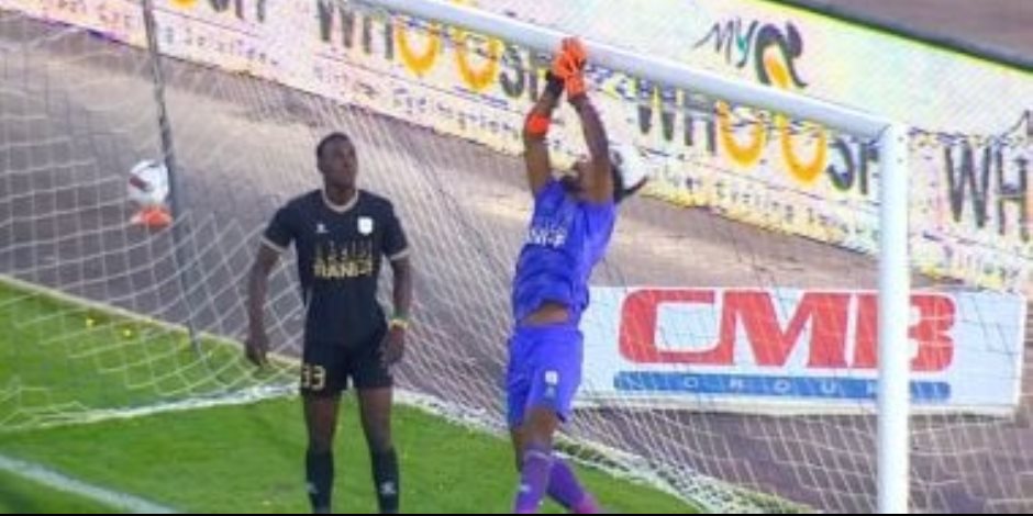 الدقيقة 57 .. مصطفى فتحي يسجل أغرب أهداف الدوري فى شباك فاركو.. فيديو