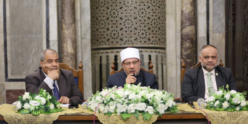 ملتقى الجامع الأزهر للقضايا المعاصرة: القرآن الكريم يمثل التحدي الأبدي للعرب الذين نزل فيهم