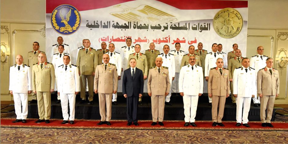 وزير الدفاع يستقبل اللواء محمود توفيق ووفد من قيادات الشرطة لتقديم التهنئة بمناسبة انتصارات أكتوبر