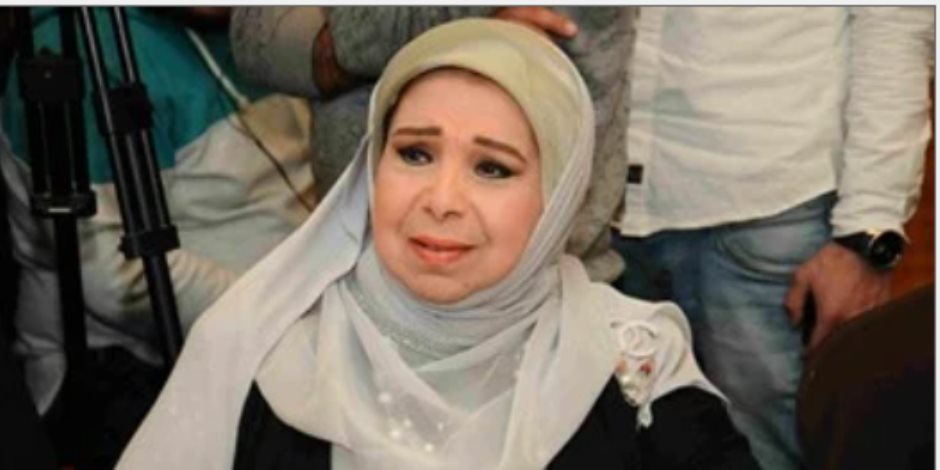 مديحة حمدى: كان نفسى أكون صحفية.. وبقلد عبد الله غيث وأمينة رزق ووالدتى صعيدية وكانت تشجعنى على التمثيل مديحة حمدى: كان نفسى أكون صحفية.. وبقلد عبد الله غيث وأمينة رزق ووالدتى صعيدية وكانت تشجعنى على التمثيل