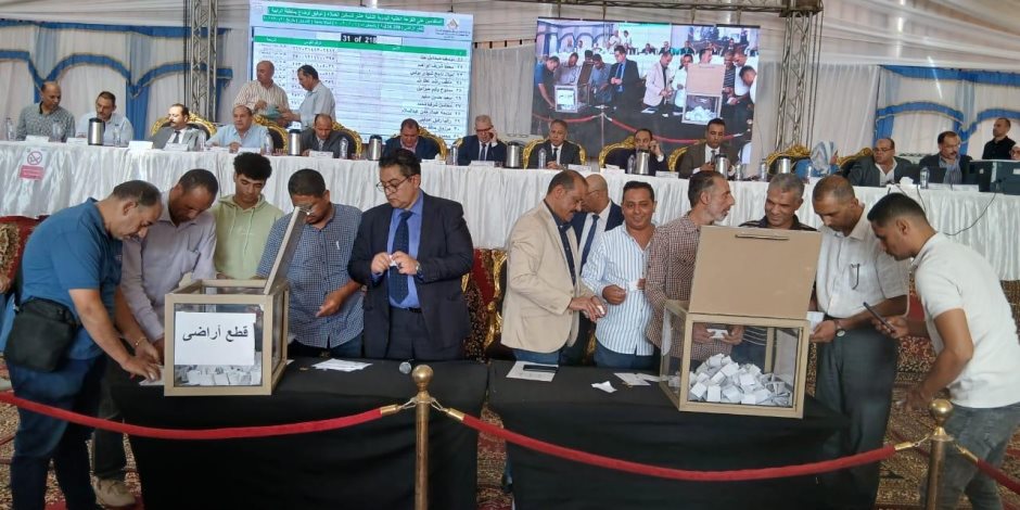 تخصيص 408 قطع أراضٍ تم توفيق وضعها للمواطنين بمنطقة "الرابية" بمدينة الشروق تخصيص 408 قطع أراضٍ تم توفيق وضعها للمواطنين بمنطقة "الرابية" بمدينة الشروق