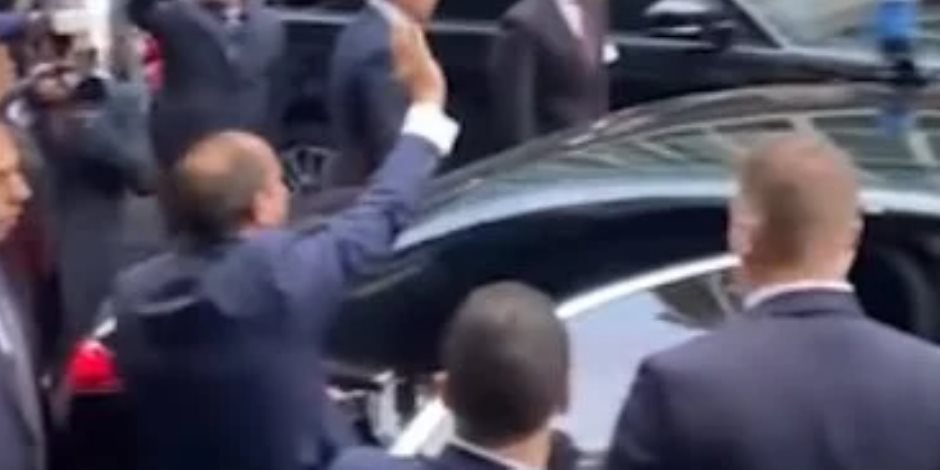 جالية مصر فى بروكسل تهتف للرئيس السيسى أثناء توجهه إلى البرلمان الأوروبى