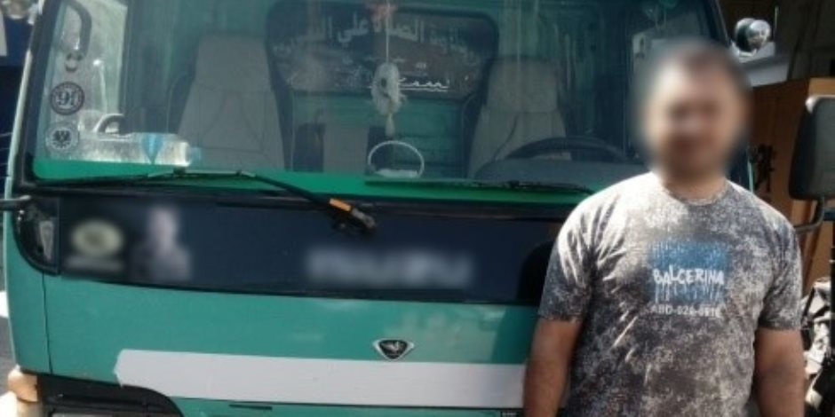 ضبط قائد سيارة نصف نقل صطدم سيارة أخرى وإحدث بها تلفيات ولاذ بالفرار فى القليوبية   
