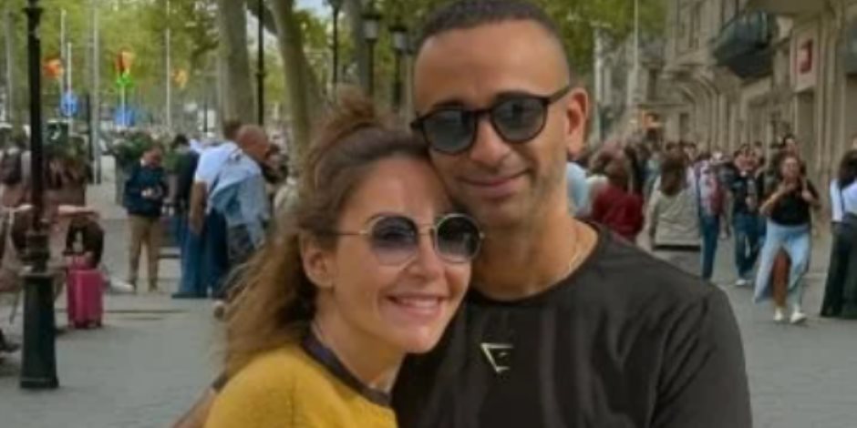 أحمد الجنايني: زواجي من منة شلبي اقتصر على المقربين ولم نحدد موعد الزفاف أحمد الجنايني: زواجي من منة شلبي اقتصر على المقربين ولم نحدد موعد الزفاف