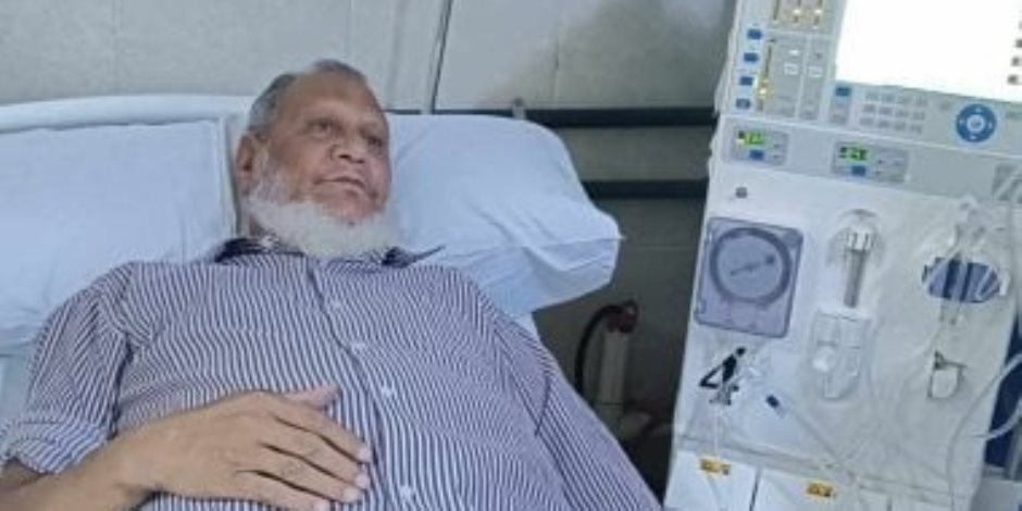 عم غريب من بيته في السويس: صعب عليا حالى وانضربت أمام بنتى عم غريب من بيته في السويس: صعب عليا حالى وانضربت أمام بنتى