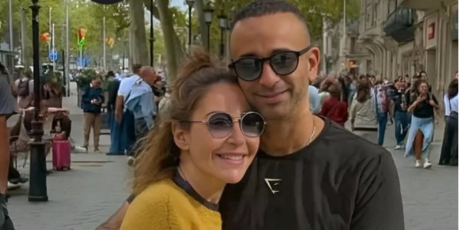 منى شلبي بعد كتب كتابها.. "ها وقد أتممنا نصف ديننا" منى شلبي بعد كتب كتابها.. "ها وقد أتممنا نصف ديننا"