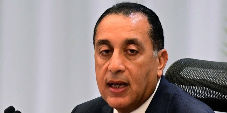 رئيس الوزراء يبدأ جولة ميدانية جديدة لتفقد وافتتاح عددٍ من المشروعات التنموية والخدمية بمحافظة السويس رئيس الوزراء يبدأ جولة ميدانية جديدة لتفقد وافتتاح عددٍ من المشروعات التنموية والخدمية بمحافظة السويس