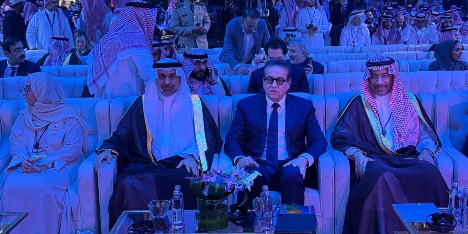 وزير الصحة يشارك في الجلسة الافتتاحية لملتقى الصحة العالمي بالرياض بحضور نظيره السعودي وزير الصحة يشارك في الجلسة الافتتاحية لملتقى الصحة العالمي بالرياض بحضور نظيره السعودي