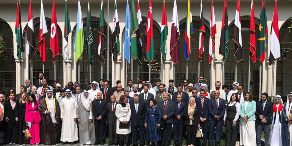 نقيب الأشراف: الأمة العربية لن تتجاوز العقبات إلا بتضافر الجهود  نقيب الأشراف: الأمة العربية لن تتجاوز العقبات إلا بتضافر الجهود