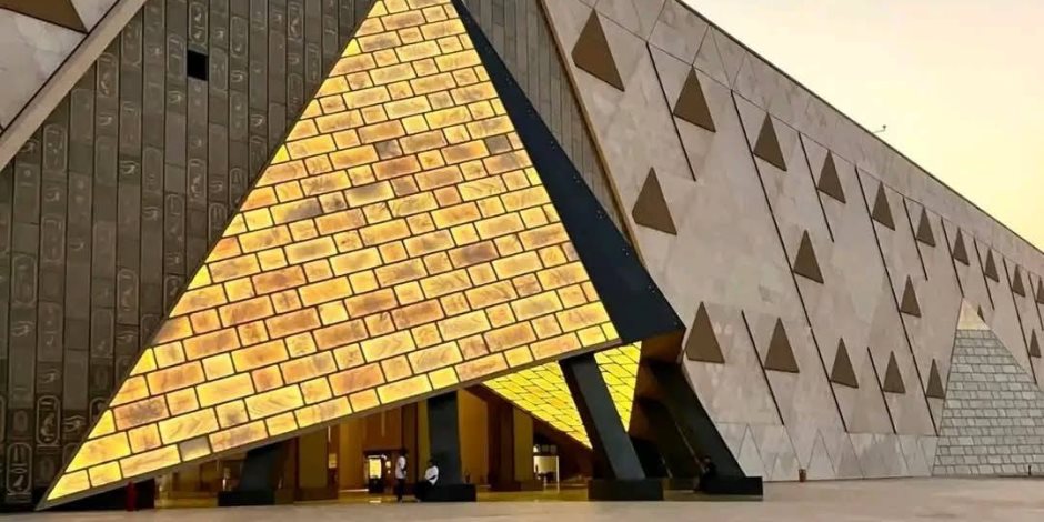 المتحف المصري الكبير.. أمين الفتوى: التراث المصري رسالة أمن وجمال للعالم المتحف المصري الكبير.. أمين الفتوى: التراث المصري رسالة أمن وجمال للعالم