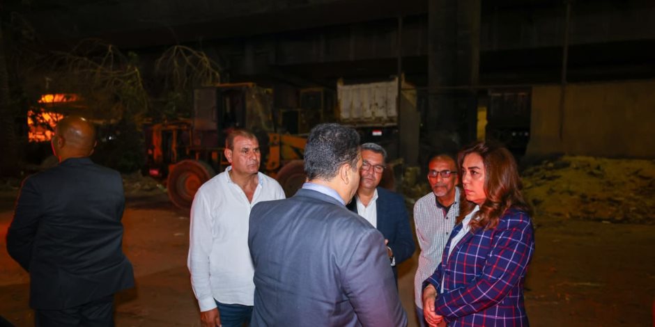 جولة ليلية لوزيرة التنمية المحلية والقائم بأعمال وزير البيئة لتفقد المنطقة المحيطة بالمتحف المصرى الكبير لمتابعة جهود النظافة والتجميل والتشجير ورفع أي مخلفات جولة ليلية لوزيرة التنمية المحلية والقائم بأعمال وزير البيئة لتفقد المنطقة المحيطة بالمتحف المصرى الكبير لمتابعة جهود النظافة والتجميل والتشجير ورفع أي مخلفات