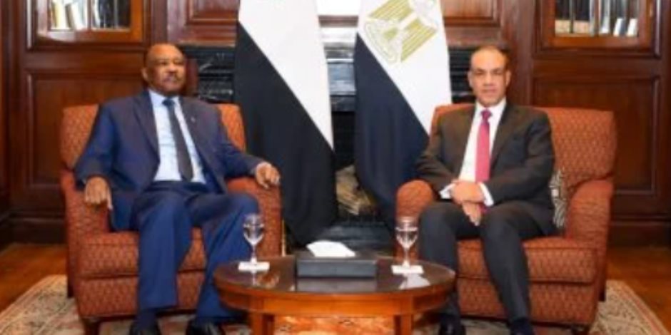 وزير الخارجية يستقبل نظيره السوداني لبحث أحداث العنف الفاشر وزير الخارجية يستقبل نظيره السوداني لبحث أحداث العنف الفاشر