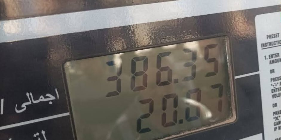 تحرير محضرين لمحطتين وقود بالعريش لثبوت تلاعبهما فى الكميات المنصرفة للسيارات (صور)