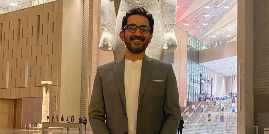 شاهد كيف دعم أحمد حلمي ومنى زكي افتتاح المتحف المصري الكبير