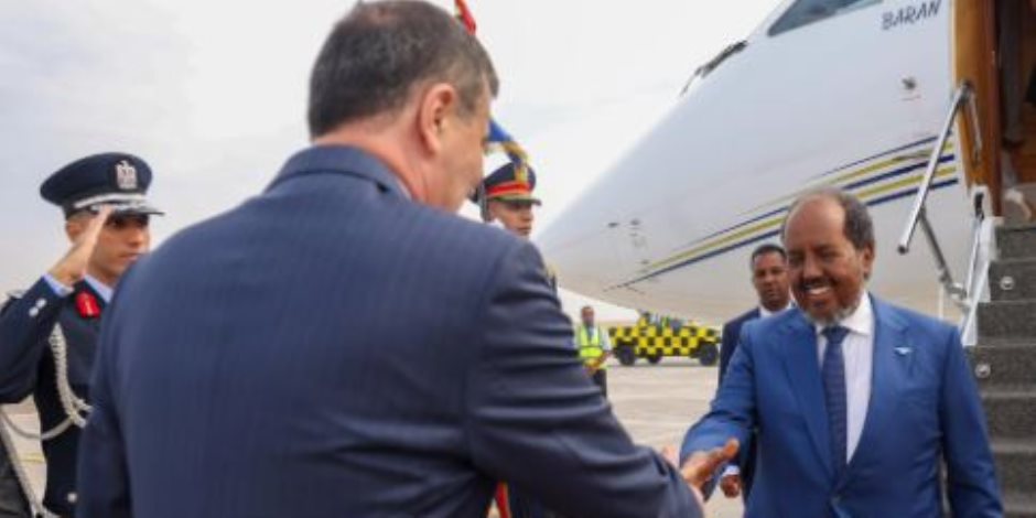 رئيس الصومال يصل القاهرة للمشاركة في احتفالات افتتاح المتحف المصري الكبير رئيس الصومال يصل القاهرة للمشاركة في احتفالات افتتاح المتحف المصري الكبير