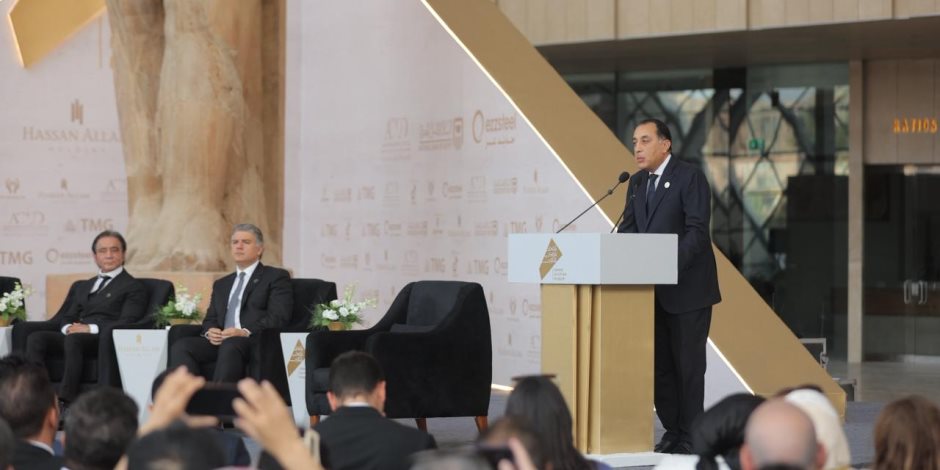 رئيس الوزراء: الرئيس السيسي وجه بإنهاء المتحف المصري الكبير على أكمل وجه وبأحسن صورة رئيس الوزراء: الرئيس السيسي وجه بإنهاء المتحف المصري الكبير على أكمل وجه وبأحسن صورة