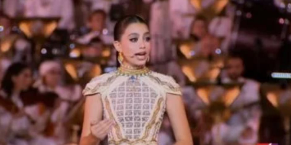 ياسمينا العبد: جدودنا علمونا إن اللي يبني ويعلم دايما سابق الزمن (فيديو) ياسمينا العبد: جدودنا علمونا إن اللي يبني ويعلم دايما سابق الزمن (فيديو)