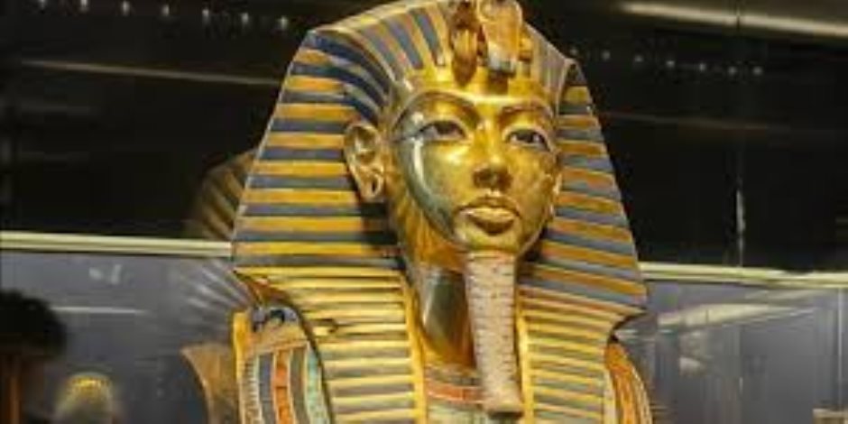 مرمم أثري: عرض مقتنيات توت عنخ آمون كاملة لأول مرة فى التاريخ بالمتحف الكبير مرمم أثري: عرض مقتنيات توت عنخ آمون كاملة لأول مرة فى التاريخ بالمتحف الكبير