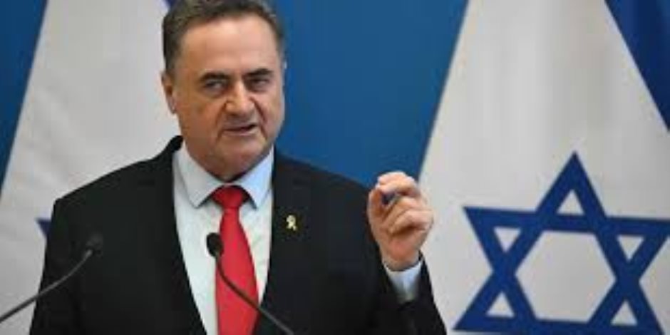وزير الدفاع الإسرائيلي: حزب الله يلعب بالنار ولن نسمح بتهديد سكان الشمال وزير الدفاع الإسرائيلي: حزب الله يلعب بالنار ولن نسمح بتهديد سكان الشمال