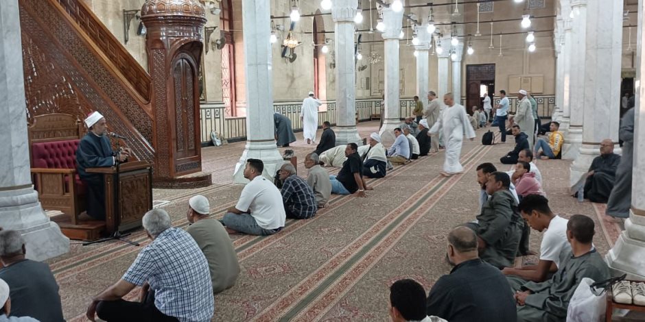 علماء دار الإفتاء يشرحون «أحكام الإجارة» ويجيبون عن أسئلة المواطنين ضمن المجالس الإفتائية بالمحافظات علماء دار الإفتاء يشرحون «أحكام الإجارة» ويجيبون عن أسئلة المواطنين ضمن المجالس الإفتائية بالمحافظات